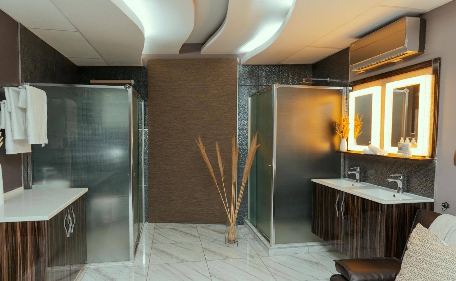 Monte La Vue Hotel Сэндтон Экстерьер фото